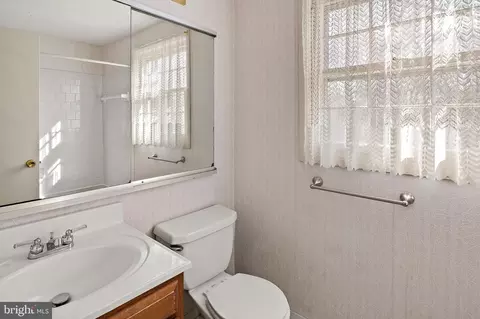 15718 Pointer Ridge Dr, Bowie, MD 20716 photo 30