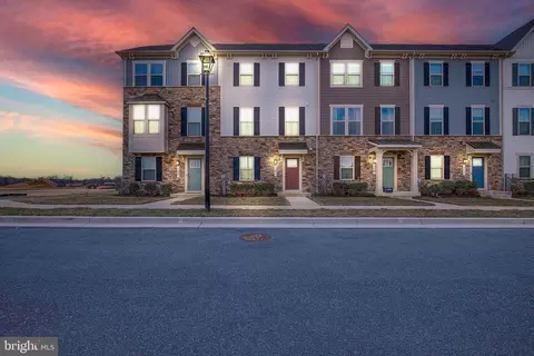 121 Swanson Creek Ter, Laurel, MD 20708 photo 2