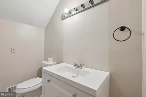 9303 Foxcroft Ave, Clinton, MD 20735 photo 35