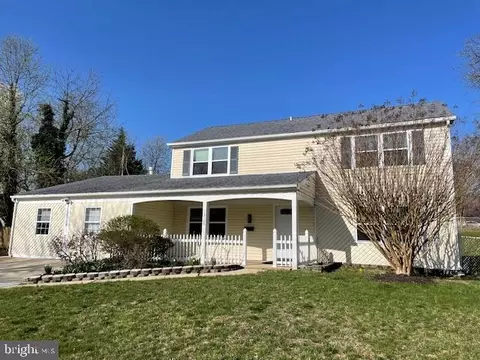 12109 Foxhill Ln, Bowie, MD 20715