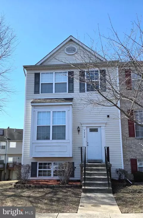 7614 Oakpost Ct, Marlboro, MD 20772