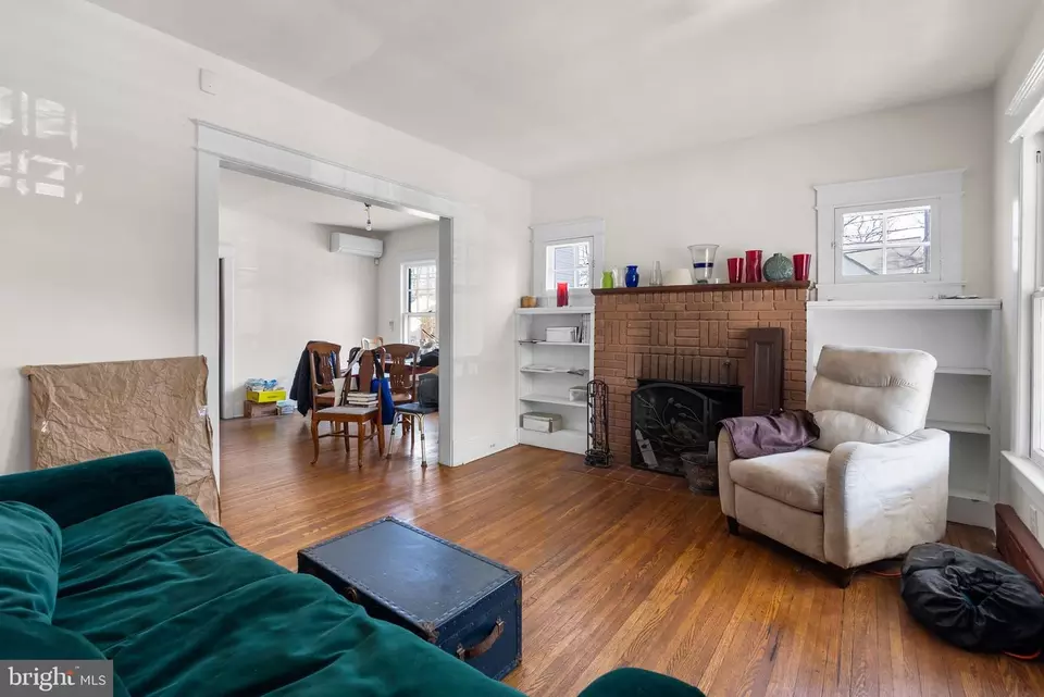 Living - 4216 Queensbury Rd, Hyattsville, MD 20781 photo 3 of 3