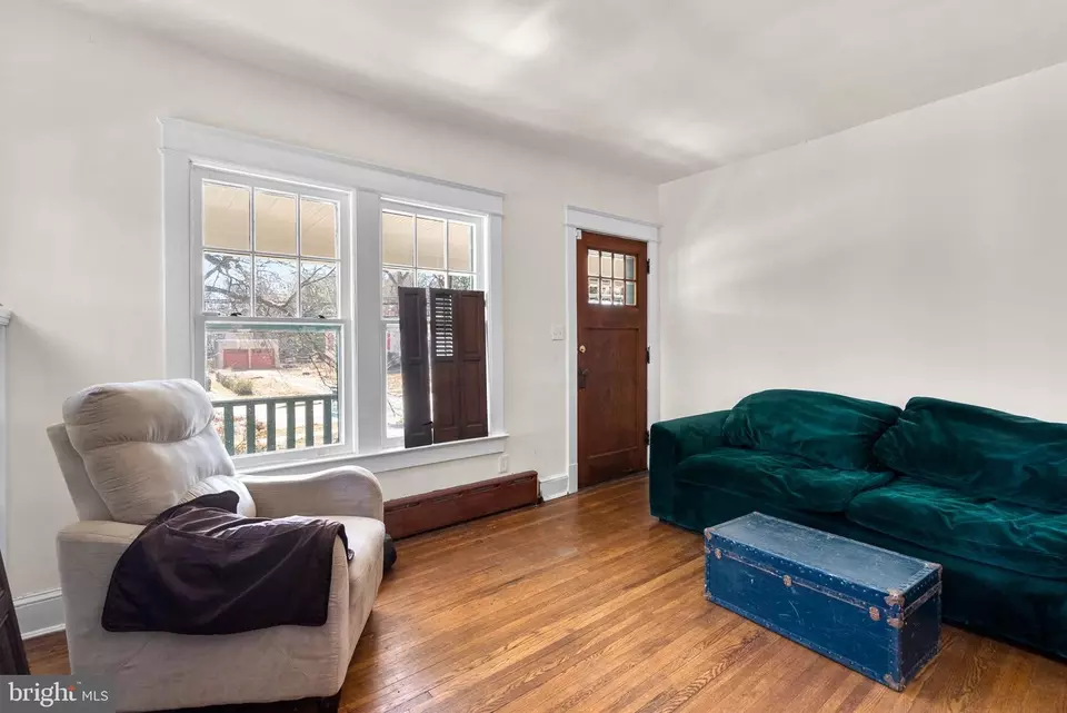 Living - 4216 Queensbury Rd, Hyattsville, MD 20781 photo 1 of 3