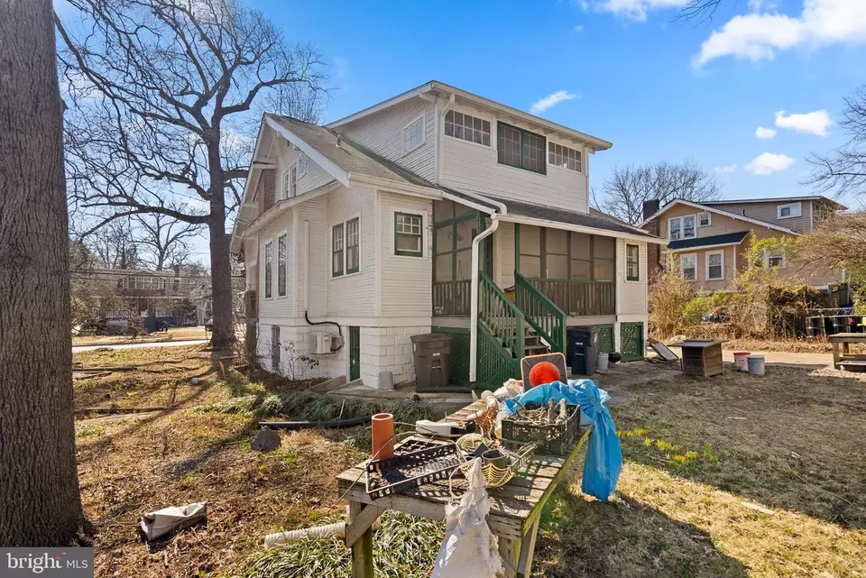 Exterior - 4216 Queensbury Rd, Hyattsville, MD 20781 photo 5 of 7