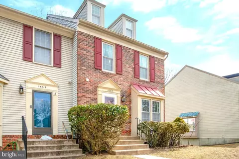 14217 Oakpointe Dr, Laurel, MD 20707 photo 3