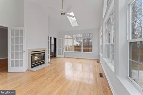 Living - 10110 Goose Pond Ct, Laurel, MD 20708 photo 5 of 12