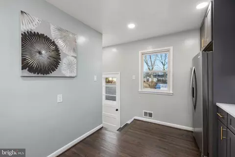 6807 97th Pl, Lanham, MD 20706 photo 12