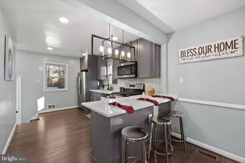 6807 97th Pl, Lanham, MD 20706 photo 9