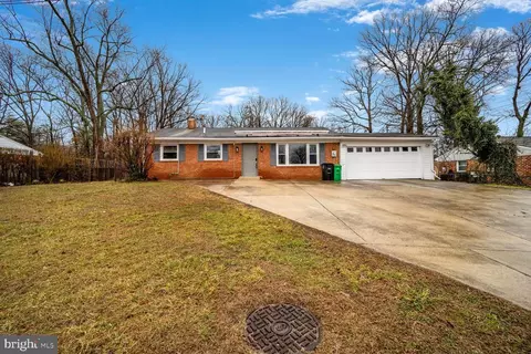 2915 Hempstead Dr, Fort Washington, MD 20744