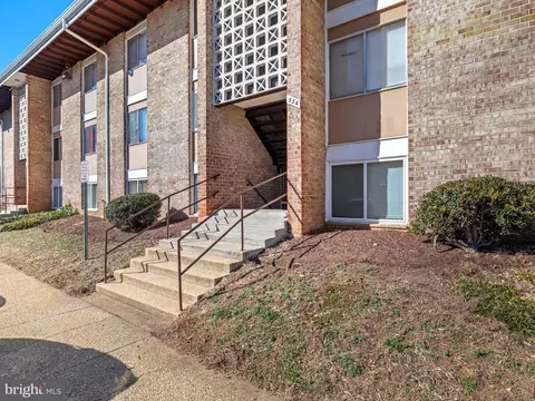 534 Wilson Bridge Dr #6735 A-2, Oxon Hill, MD 20745