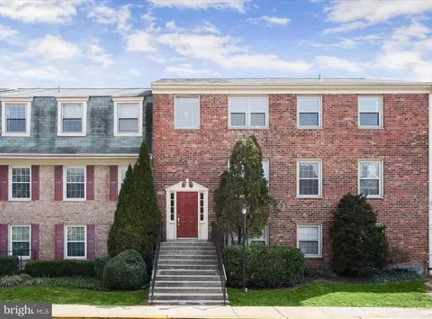 6002 Westchester Park Dr #6002 302, College Park, MD 20740