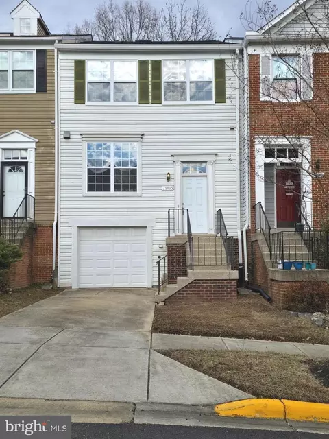 7906 Brooks Pl, Greenbelt, MD 20770