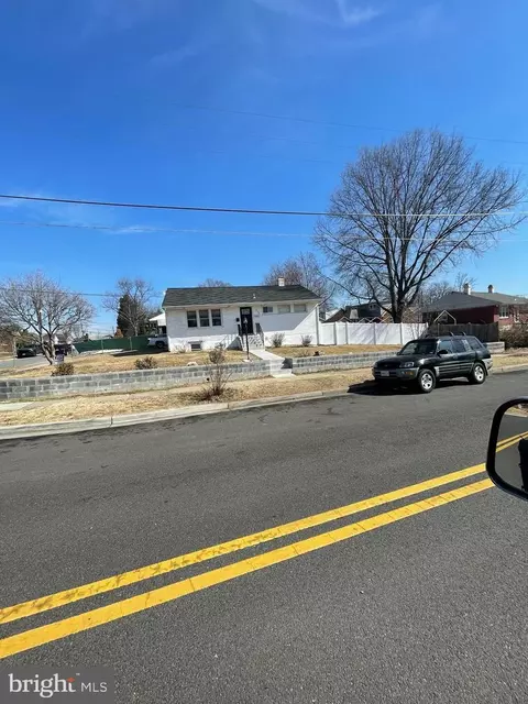 2106 Fordham St, Hyattsville, MD 20783