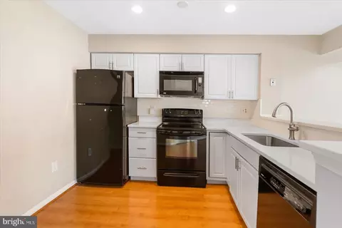 Kitchen - 14103 E William St #15-E, Laurel, MD 20707 photo 2 of 3