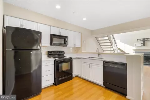 Kitchen - 14103 E William St #15-E, Laurel, MD 20707 photo 3 of 3