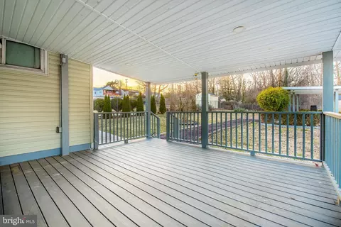 7606 Kidmore Ln, Lanham, MD 20706 photo 27