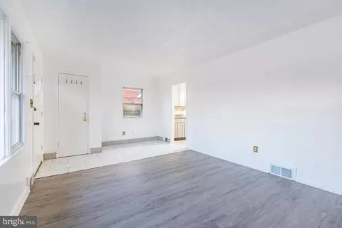 7606 Kidmore Ln, Lanham, MD 20706 photo 5