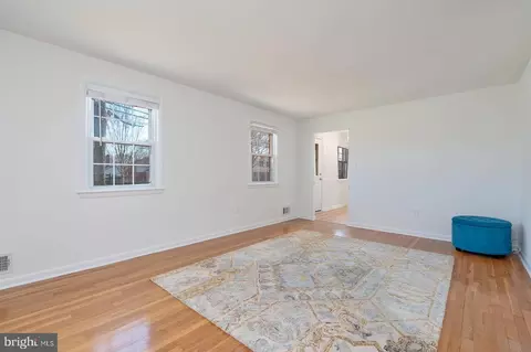 Living - 16110 Kent Rd, Laurel, MD 20707 photo 2 of 3