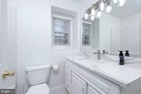 Bath - 16110 Kent Rd, Laurel, MD 20707 photo 2 of 3