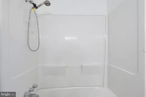 Bath - 16110 Kent Rd, Laurel, MD 20707 photo 3 of 3