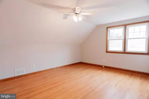 Bedroom - 407 Sandy Spring Rd, Laurel, MD 20707 photo 5 of 6