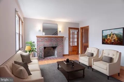 Living - 407 Sandy Spring Rd, Laurel, MD 20707 photo 1 of 4