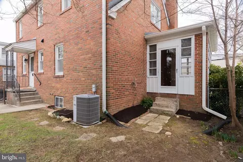 Exterior - 407 Sandy Spring Rd, Laurel, MD 20707 photo 6 of 7