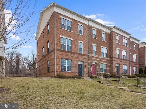 520 Victorianna Dr, Capitol Heights, MD 20743