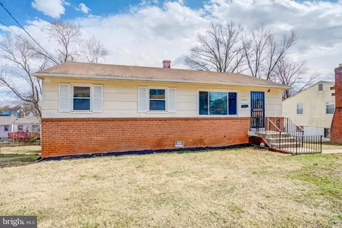 7535 Newberry Ln, Lanham, MD 20706