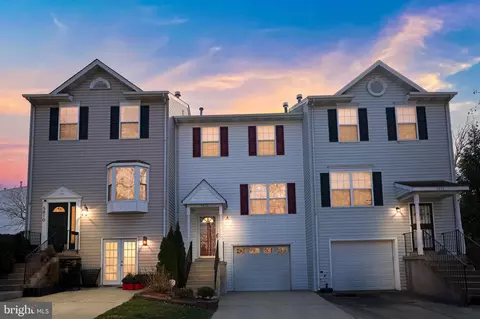 5812 Everhart Pl, Fort Washington, MD 20744
