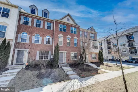 9624 Smithview Pl, Lanham, MD 20706