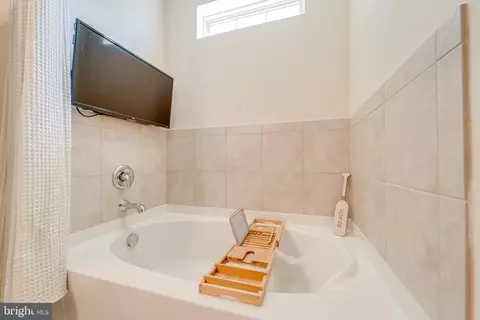 Bath - 9624 Smithview Pl, Lanham, MD 20706 photo 1 of 2