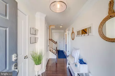 Entry Way - 9624 Smithview Pl, Lanham, MD 20706 photo 1 of 10