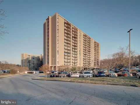 6100 Westchester Park Dr #806, College Park, MD 20740