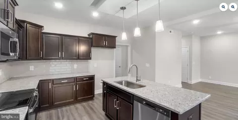 9911 Ridge St, Lanham, MD 20706 photo 2