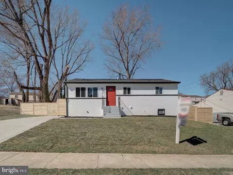 1215 Eastwood Dr, District Heights, MD 20747