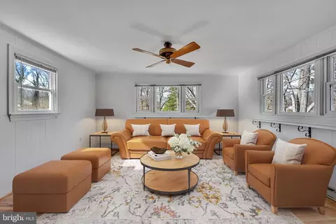 Living - 11716 Redwood Dr E, Brandywine, MD 20613 photo 6 of 12