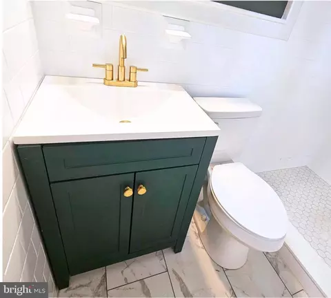 Bath - 11716 Redwood Dr E, Brandywine, MD 20613 photo 1 of 5