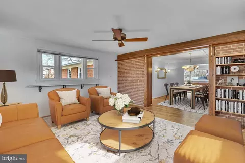 Living - 11716 Redwood Dr E, Brandywine, MD 20613 photo 5 of 12