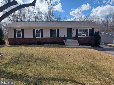 15205 Peerless Ave, Marlboro, MD 20772