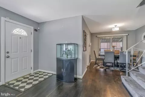 Entry Way - 1807 Porter, Morningside, MD 20746 photo 1 of 3