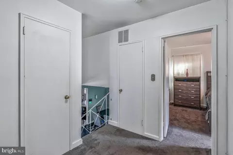 Entry Way - 1807 Porter, Morningside, MD 20746 photo 2 of 3