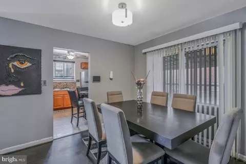 Dining - 1807 Porter, Morningside, MD 20746 photo 2 of 3