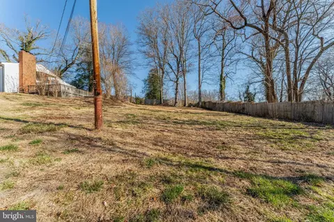 Exterior - 13005 Piscataway Rd, Clinton, MD 20735 photo 4 of 4