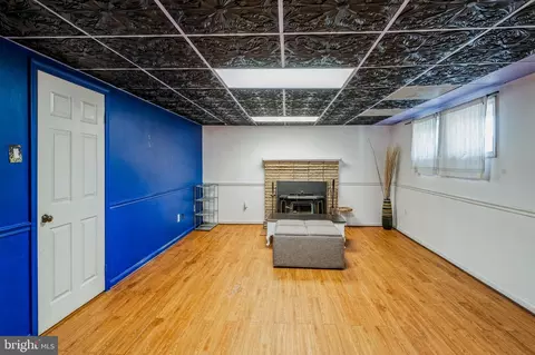 Living - 13005 Piscataway Rd, Clinton, MD 20735 photo 5 of 5