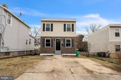 5807 Crown St, Capitol Heights, MD 20743