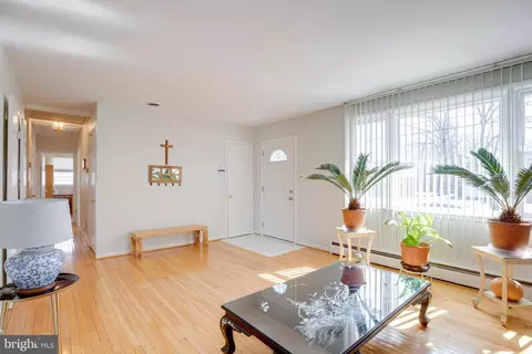 5700 Spruce Dr, Clinton, MD 20735 photo 7
