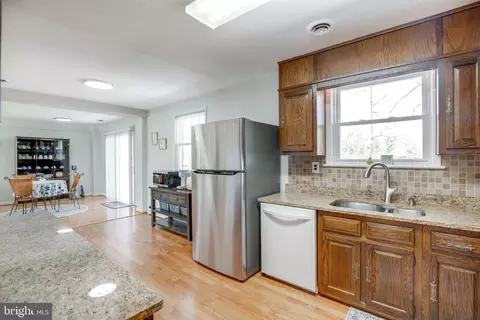5700 Spruce Dr, Clinton, MD 20735 photo 12