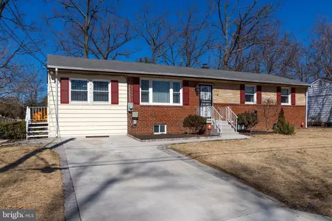 5700 Spruce Dr, Clinton, MD 20735 photo 4