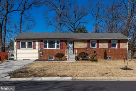 5700 Spruce Dr, Clinton, MD 20735